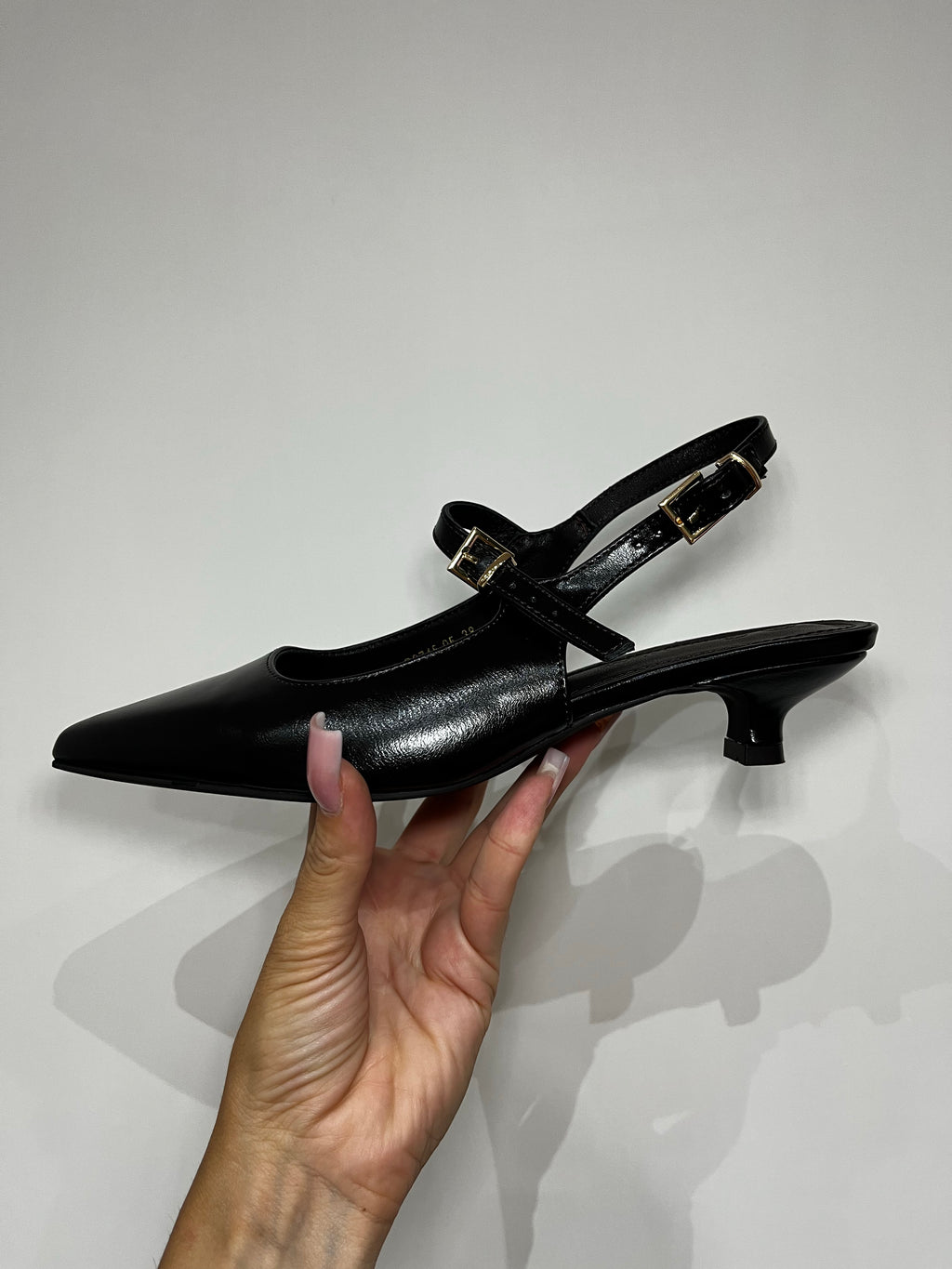 Décolleté slingback coffee